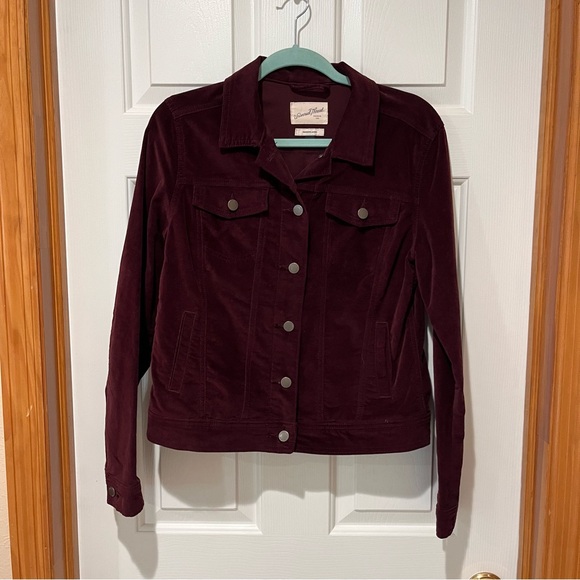 Universal Thread Jackets & Blazers - Universal Thread Burgandy Corduroy Trucker-style Jacket Size Medium